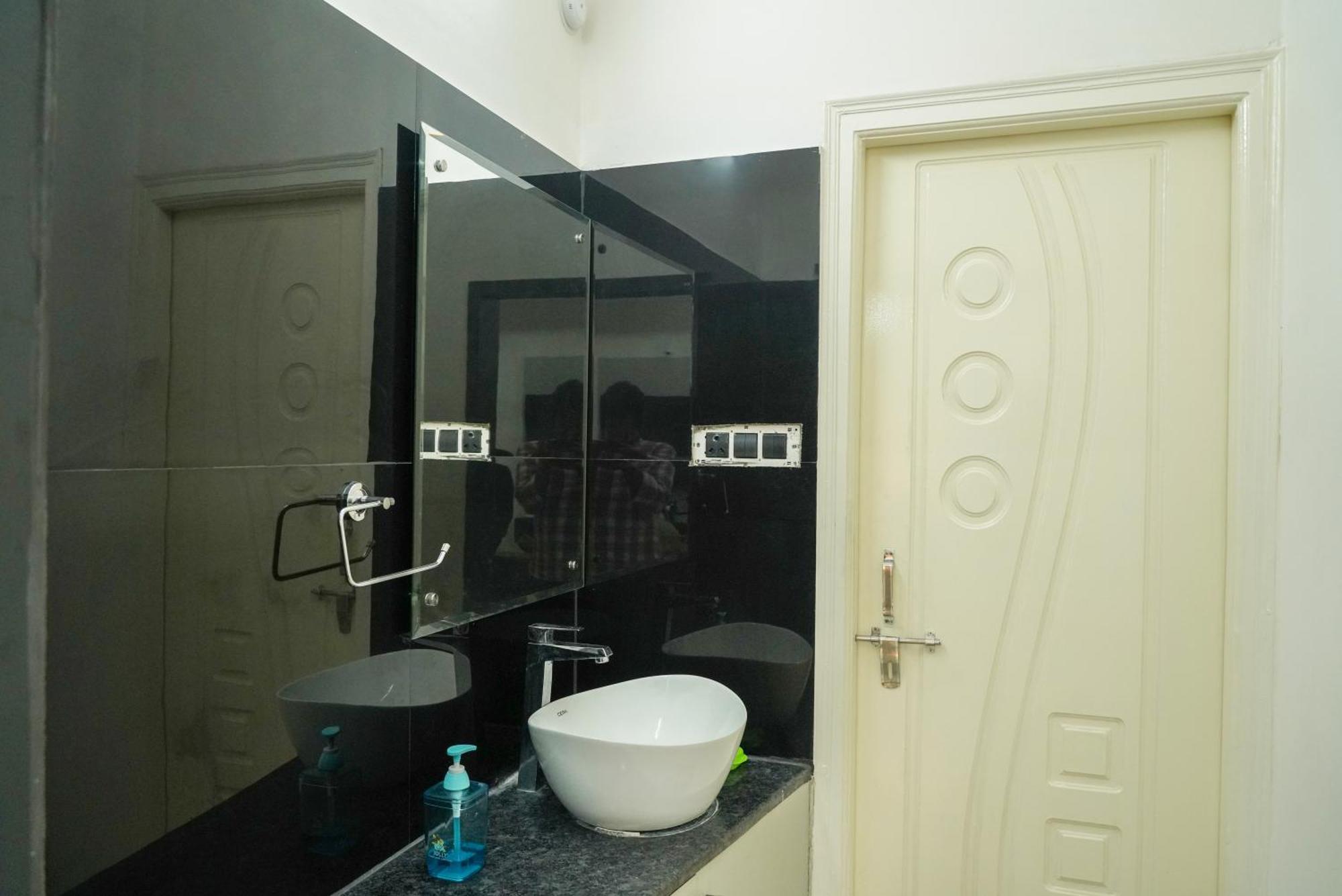 N Cube Serviced Apartments Hyderabad Esterno foto